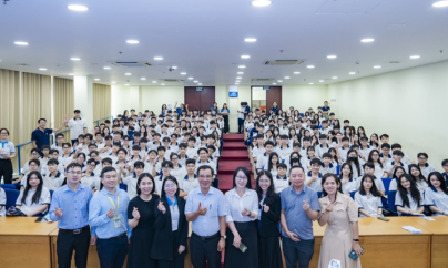 “UNI TOUR 2025”: Cơ hội tìm hiểu về lĩnh vực Công nghệ thông tin cùng học sinh trường TH, THCS và THPT Tân Phú